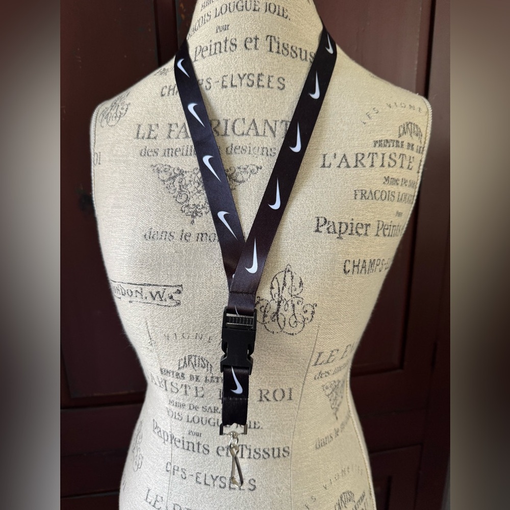 NWOT Nike Black White Logo Lanyard